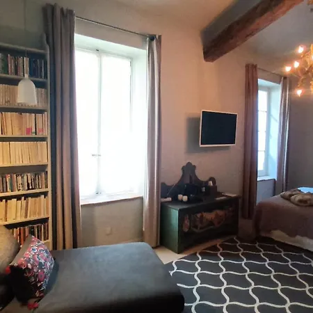 Holiday home Le Complot : Maison Privee En Plein Coeur D'avignon