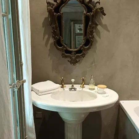 Holiday home Le Complot : Maison Privee En Plein Coeur D'avignon