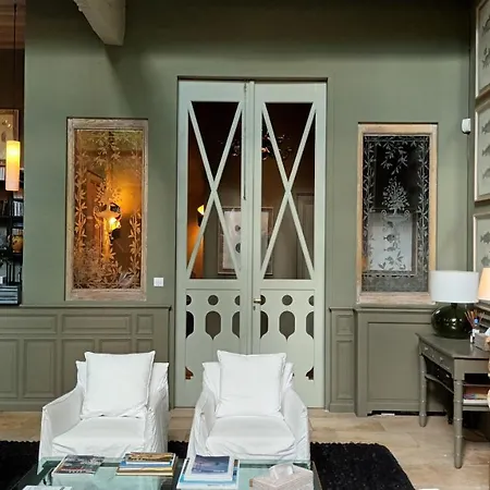 Le Complot : Maison Privee En Plein Coeur D'avignon Holiday home